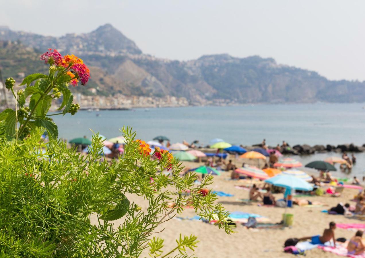 Apartmán Casa Amica Giardini Naxos Exteriér fotografie